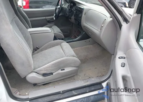 1996 Ford Explorer z USA, uszkodzony, nr VIN 1FMCU24X3TUA64210